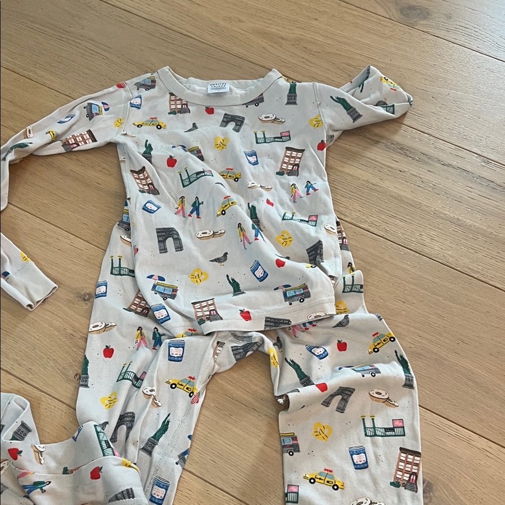 Cozy nyc Graphic Pajama Set